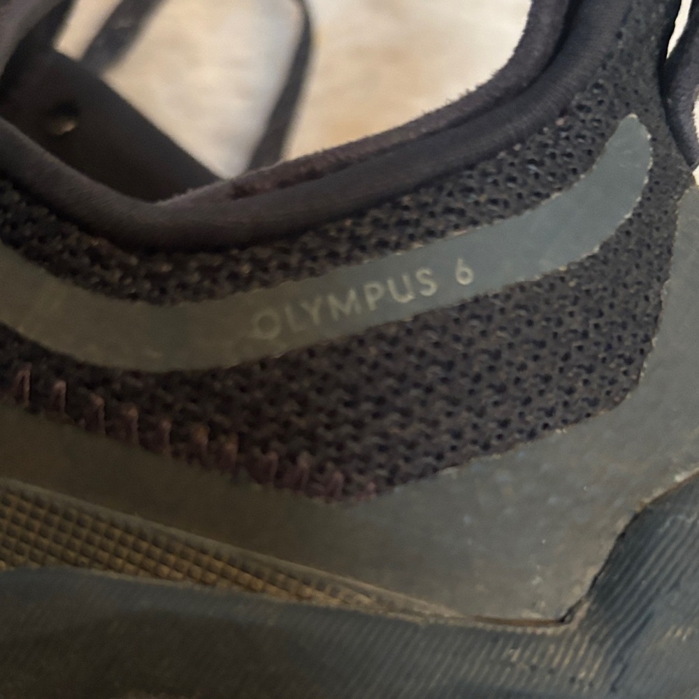 Altra Men's Black and Olive Green Trail Runners - Picture 3 of 6